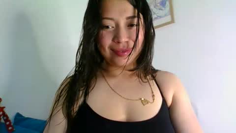 Snapshot of aleska_dollx chatting on 25, 2, 2026 QUEEN OFF MILk IM BACK 15 NOV online show from 25, 2, 2026