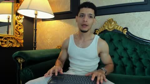 Snapshot of aless_king chatting on 5, 5, 2026 Alessandro King online show from 5, 5, 2026