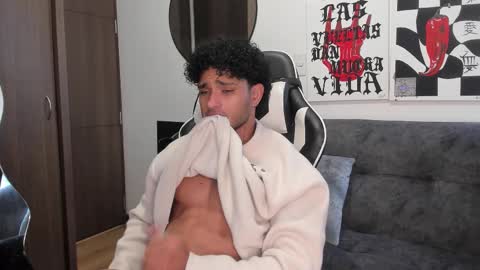 Snapshot of alessandro_vanni chatting on 14, 2, 2026 Alessandro Vanni online show from 14, 2, 2026