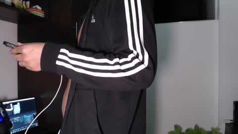 Snapshot of alessandrostone chatting on 4, 11, 2025 Alex online show from 4, 11, 2025