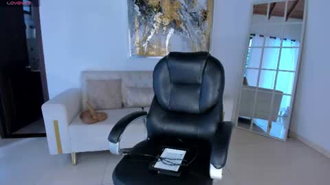 Snapshot of alessaromero chatting on 7, 7, 2026 ALESSA ROMERO online show from 7, 7, 2026