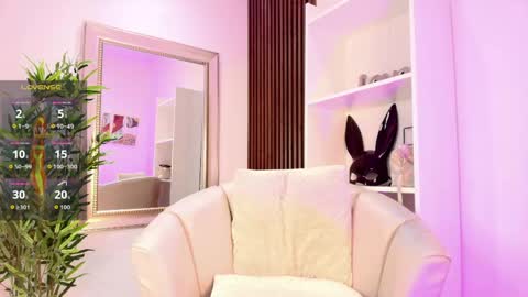 Alejandra  online show from 10, 5, 2026
