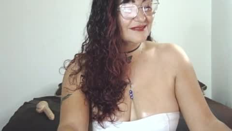 Snapshot of alessiabobs chatting on 28, 4, 2026 Allesiaboobs online show from 28, 4, 2026