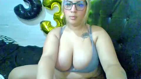 Snapshot of alessiia_gold chatting on 18, 5, 2026 alessiia_gold online show from 18, 5, 2026