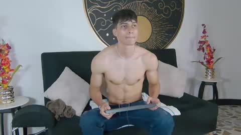 Alessio online show from 11, 11, 2025