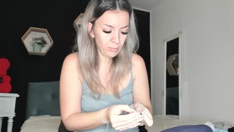 alesys69 online show from 1, 2, 2025