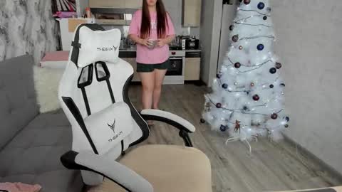 Aletta Oushen online show from 12, 1, 2026