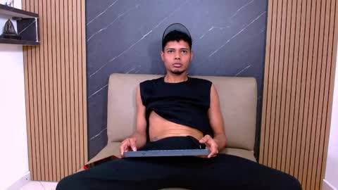 alex online show from 14, 4, 2026