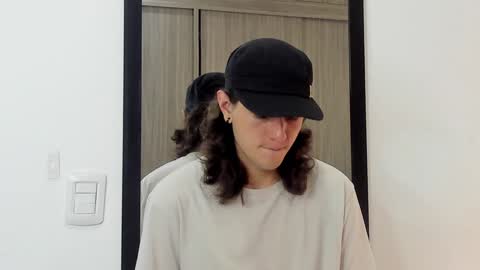 Snapshot of alex_connorr chatting on 3, 2, 2025 alex_connorr online show from 3, 2, 2025