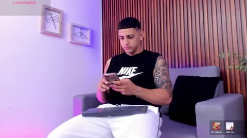 alex online show from 11, 4, 2026