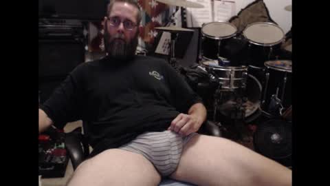 Snapshot of alex_dumble chatting on 28, 10, 2025 alex_dumble online show from 28, 10, 2025