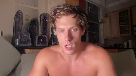 Snapshot of alex_islive chatting on 19, 7, 2026 Alex Stone online show from 19, 7, 2026