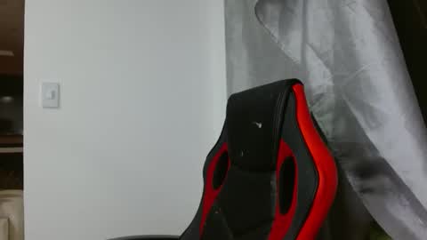 Snapshot of alex_parker07 chatting on 25, 2, 2026 Alex Parker online show from 25, 2, 2026