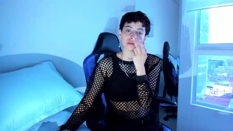 Snapshot of alex_poett chatting on 31, 1, 2025 Residente0xxx online show from 31, 1, 2025