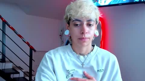 Snapshot of alex_poett chatting on 13, 1, 2026 Residente0xxx online show from 13, 1, 2026