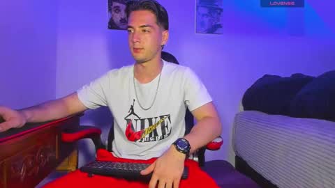 Snapshot of alex_smith0 chatting on 27, 2, 2025     online show from 27, 2, 2025