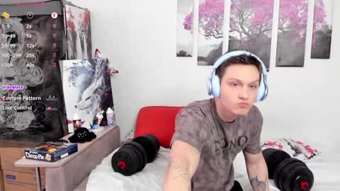 Alex WandHot online show from 25, 1, 2025