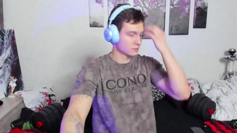 Alex WandHot online show from 5, 2, 2025