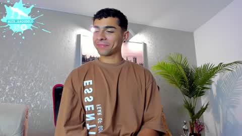 Snapshot of alex_zt chatting on 11, 1, 2025 x online show from 11, 1, 2025