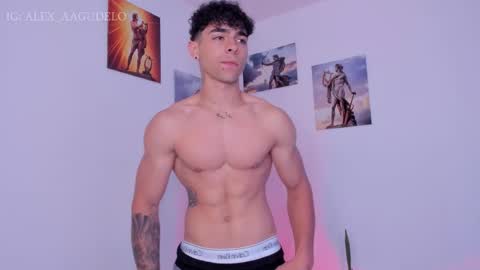 Snapshot of alex_zt chatting on 15, 11, 2025 x online show from 15, 11, 2025