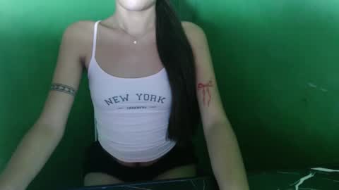 Snapshot of alexa04052007 chatting on 15, 10, 2025 alexa04052007 online show from 15, 10, 2025