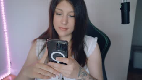 Snapshot of alexa_dream chatting on 5, 10, 2025 dont be afraid to click social media link its working just click on that online show from 5, 10, 2025