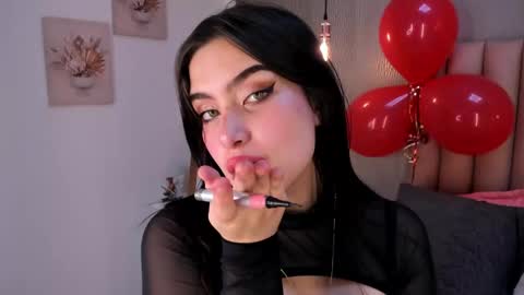 Alexa Thaylor online show from 25, 2, 2025