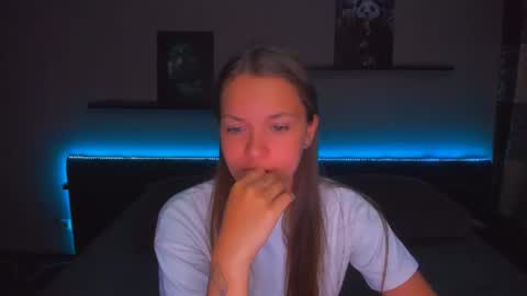 Snapshot of alexabarkley chatting on 12, 6, 2026 angel online show from 12, 6, 2026