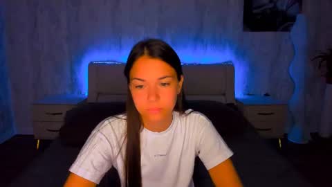 Snapshot of alexabarkley chatting on 6, 7, 2026 angel online show from 6, 7, 2026