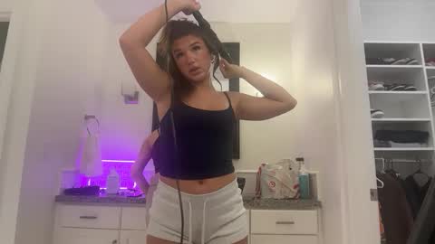 Snapshot of alexajefferies chatting on 7, 10, 2025 alexajefferies online show from 7, 10, 2025