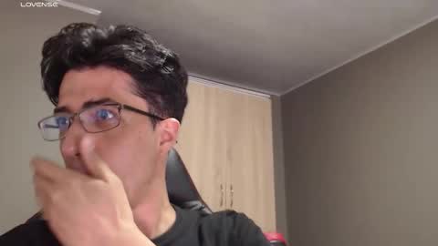 Snapshot of alexander_dimitri chatting on 26, 11, 2025 Benji Alex online show from 26, 11, 2025