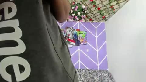 chicos hot online show from 20, 2, 2025