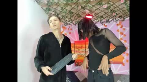 chicos hot online show from 25, 2, 2026