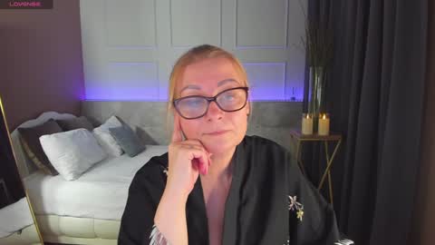 Snapshot of alexandra_kind chatting on 11, 12, 2024 Alexandra online show from 11, 12, 2024