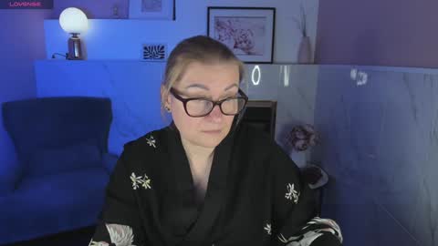 Snapshot of alexandra_kind chatting on 3, 1, 2025 Alexandra online show from 3, 1, 2025