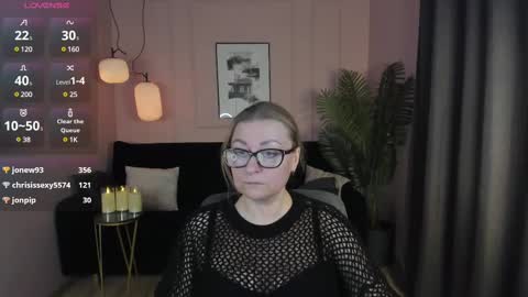 Snapshot of alexandra_kind chatting on 12, 3, 2025 Alexandra online show from 12, 3, 2025