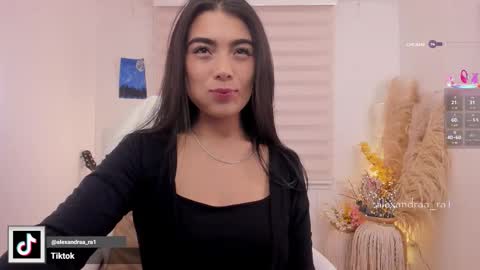 Snapshot of alexandra_ra1 chatting on 1, 12, 2025 Alexandra Rodriguez online show from 1, 12, 2025