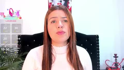Snapshot of alexandra_torress chatting on 17, 6, 2026 alexandra online show from 17, 6, 2026