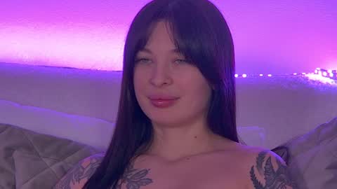 AlexandraBloom online show from 8, 2, 2025