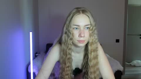 Snapshot of alexarti chatting on 9, 8, 2026 Alex online show from 9, 8, 2026