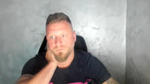 Snapshot of alexboy2022 chatting on 28, 5, 2026 onlyfans..alexyno2022 online show from 28, 5, 2026