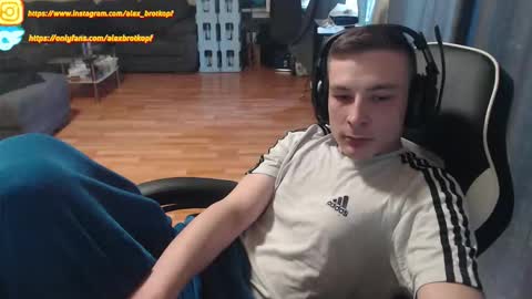 Snapshot of alexbrotkopf chatting on 19, 9, 2025 Alex online show from 19, 9, 2025