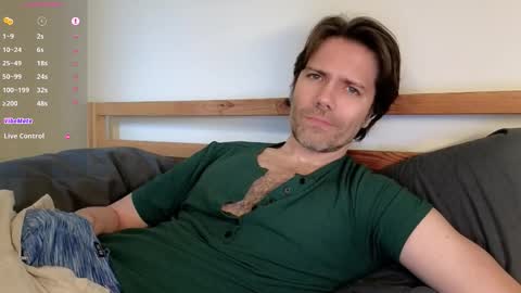 Snapshot of alexdarwin157 chatting on 25, 10, 2025 Alex online show from 25, 10, 2025