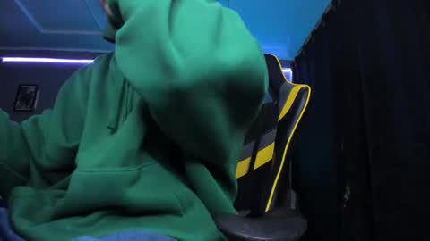 Snapshot of alexgiraldo__ chatting on 3, 10, 2025 alexgiraldo__ online show from 3, 10, 2025