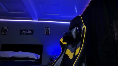 alexgiraldo__ online show from 16, 11, 2025