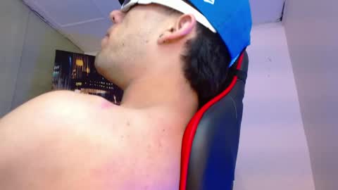 alexgiraldo__ online show from 27, 5, 2026