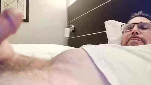 Snapshot of alexhardrock2026 chatting on 11, 11, 2025 alexhardrock2026 online show from 11, 11, 2025