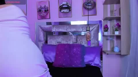 Snapshot of alexia_frox chatting on 8, 7, 2026 alexia frox online show from 8, 7, 2026