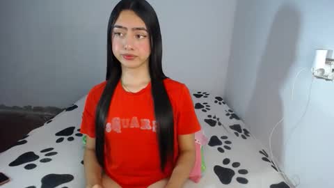 Snapshot of alexis_brown11 chatting on 4, 5, 2026 -- ALEXIS -- online show from 4, 5, 2026