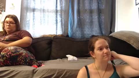 Snapshot of alexisandtherest chatting on 2, 7, 2026 Alexis online show from 2, 7, 2026